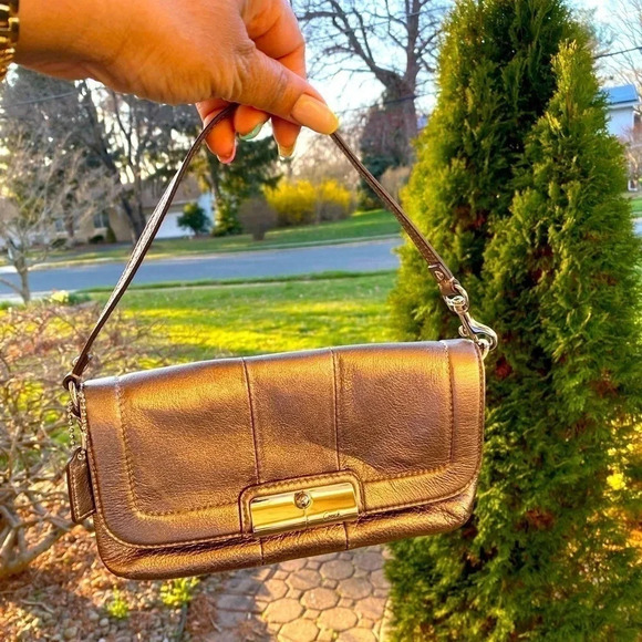 Coach gold Pochette - Picture 1 of 5
